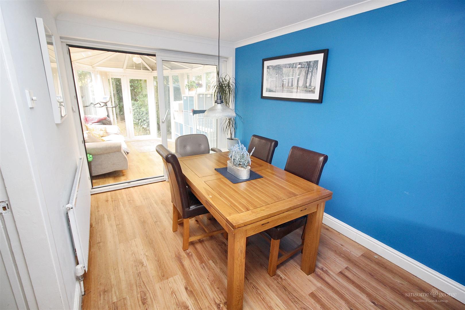 Tree Close, Tilehurst, Reading
